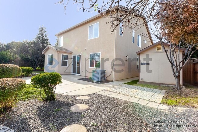 Foto del edificio - 681 Ringneck Ct