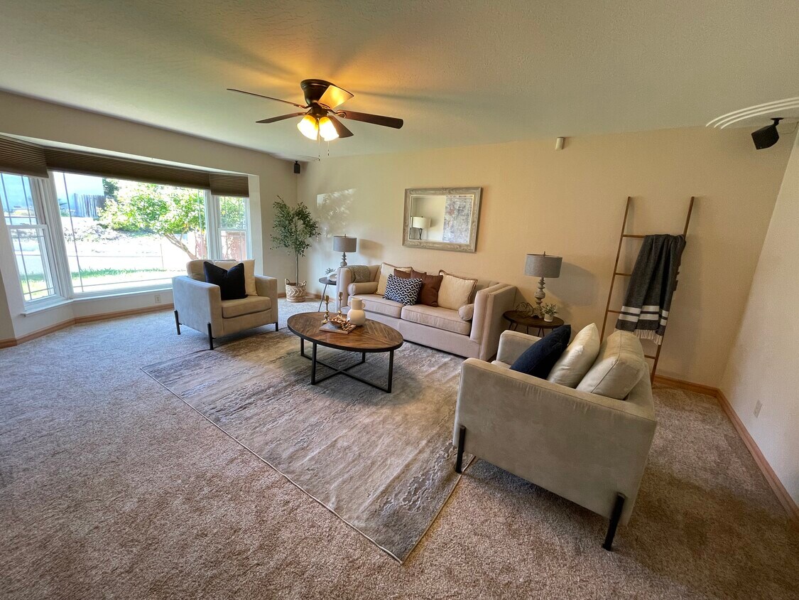 Foto principal - 480 Sandstone Dr