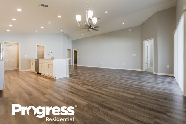 Building Photo - 6979 Gideon Cir