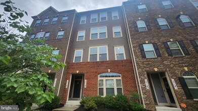 Building Photo - 10145 Dorsey Ln