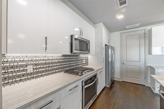 Foto del edificio - 1414 Wood Hollow Dr