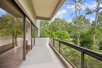Building Photo - 49 Briar Hollow Ln