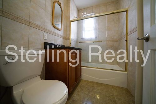 Foto del edificio - 2441 24th St