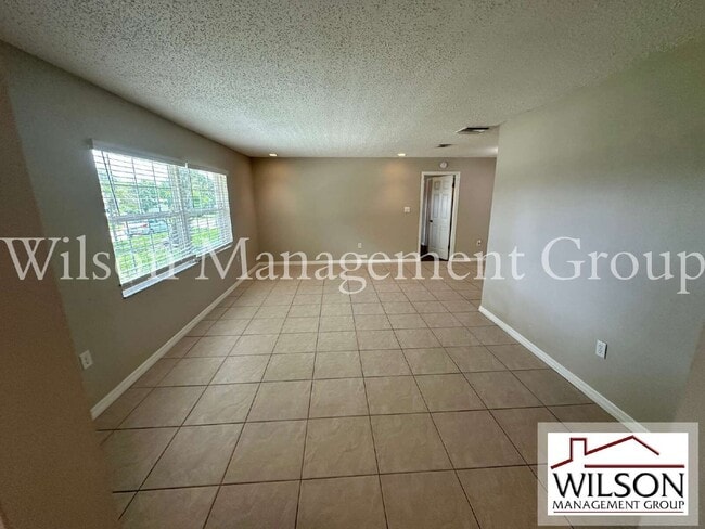 Photo - 620 Lakespur Lane House