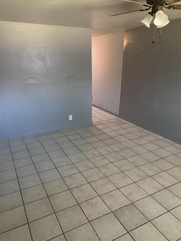 Foto del edificio - 1056 N Irvington Ave