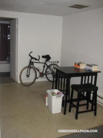 Foto del edificio - 886 Huntington Ave