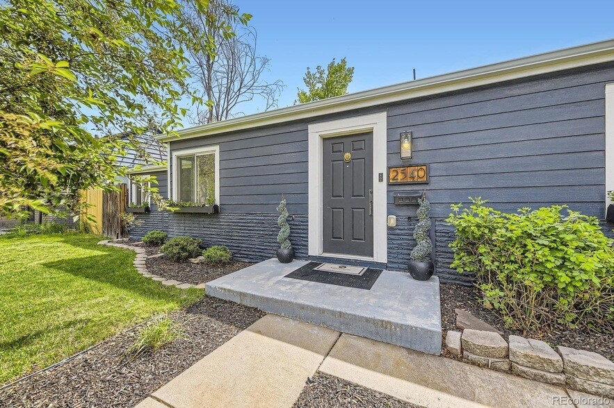 Foto principal - 2540 Kendall St