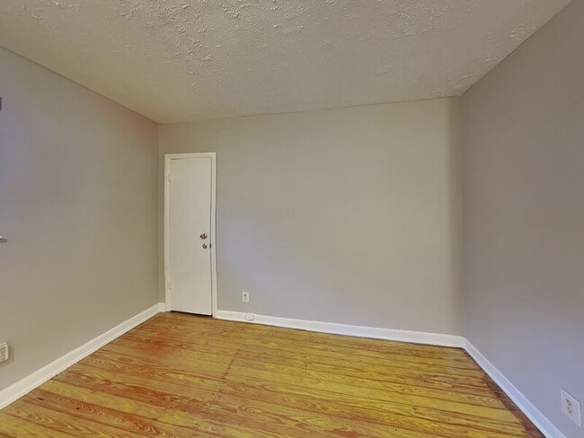 Building Photo - 1332 Eubanks Ave