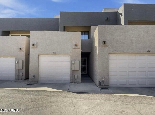 Building Photo - 3030 Hayden Rd