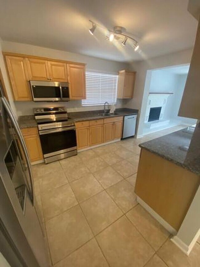 Foto del edificio - 1317 Willow Rd