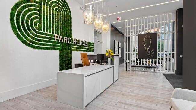 Foto del edificio - 467 W Huron St