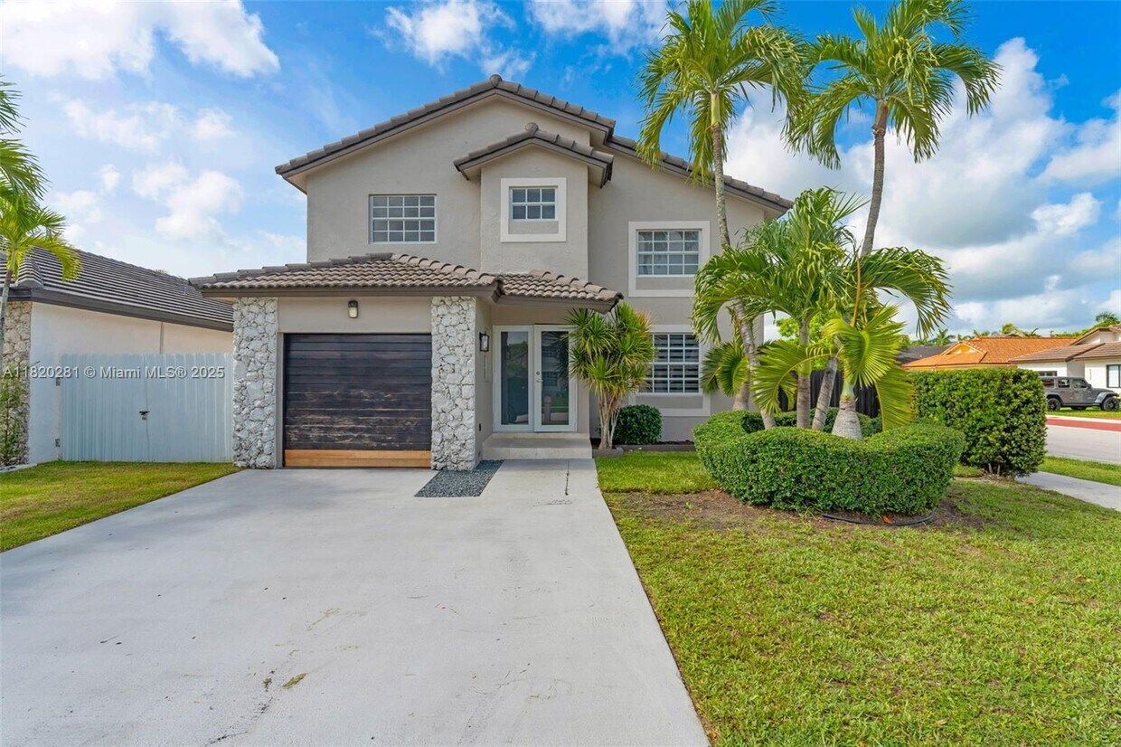 Foto principal - 14642 SW 99th St