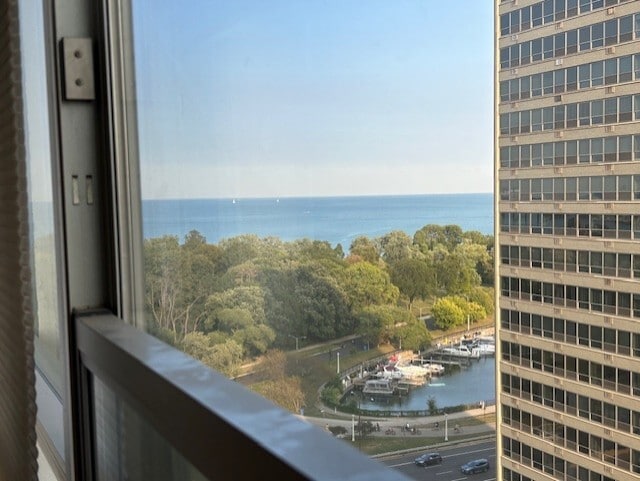 Building Photo - 3550 N Lake Shore Dr