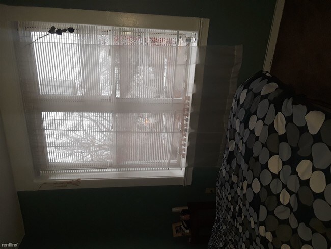 Foto del edificio - 1 br, 1 bath Apartment - 63 Whalley Ave