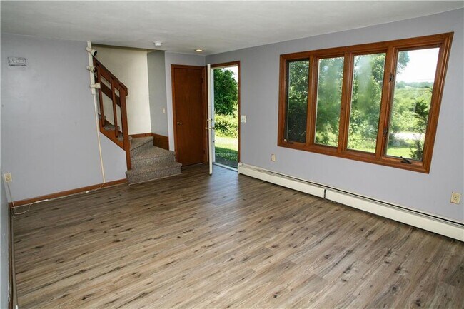 Building Photo - 20 Middlebridge Rd
