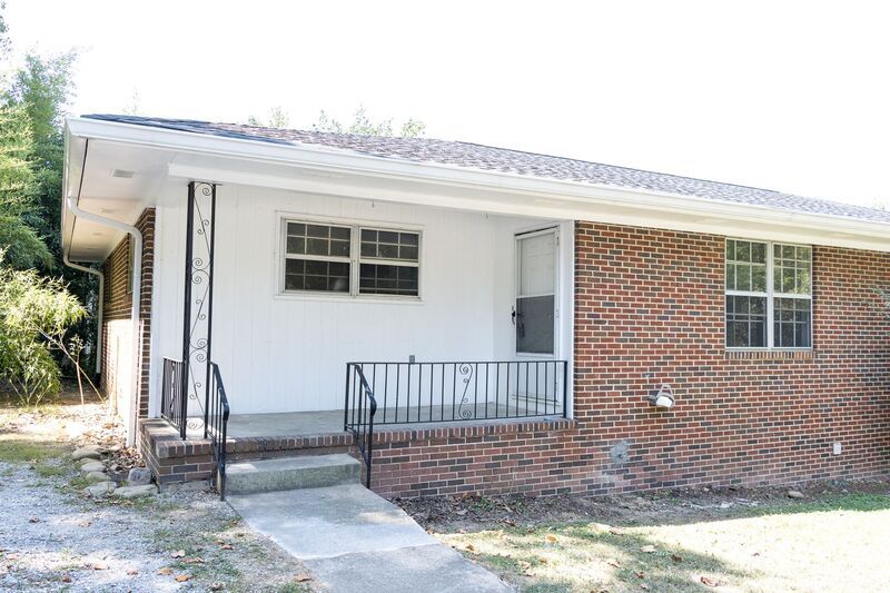 Primary Photo - 183 Colony Cir