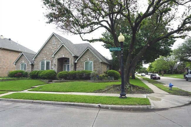 Foto del edificio - 4221 Magnolia Dr