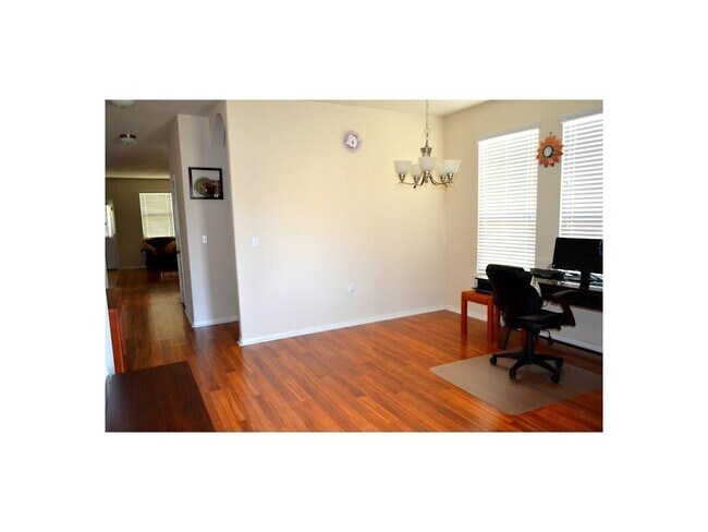 Foto del edificio - House For Lease In Austin