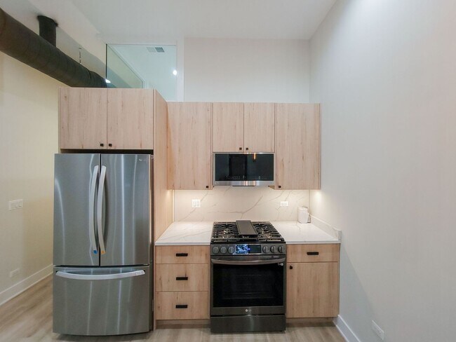 Foto del edificio - 3829 N Southport Ave