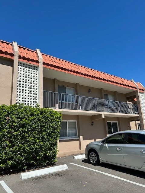 Photo - 2430 Harn Blvd Apartment