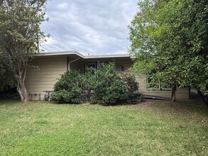 Building Photo - 17641 Tulsa St