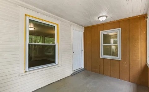 Building Photo - 607 Shepard St