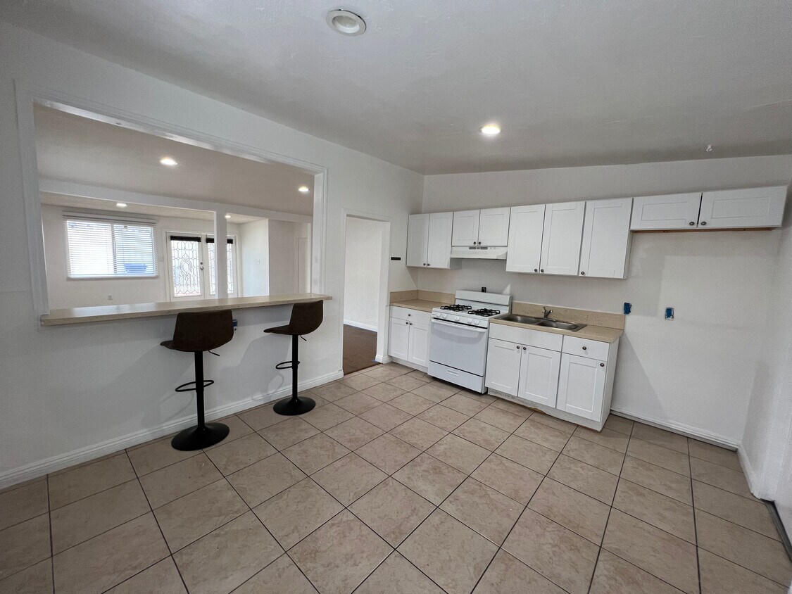 15338 Eastwood Ave, Lawndale, CA 90260 House Rental in Lawndale, CA