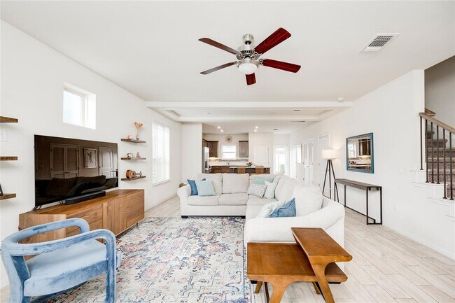 Foto del edificio - 5805 Charles Merle Dr.