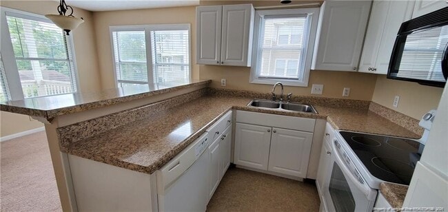 Building Photo - 1010 Brookhollow Dr