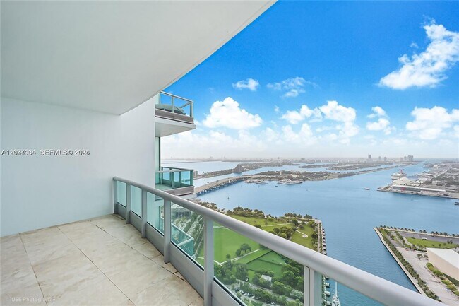 Foto del edificio - 900 Biscayne Blvd