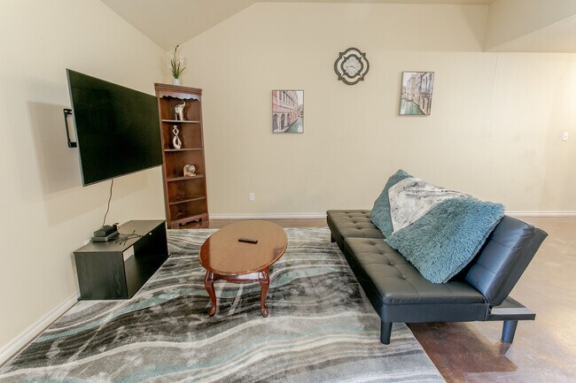 Sala de estar - 2503 SW C Ave