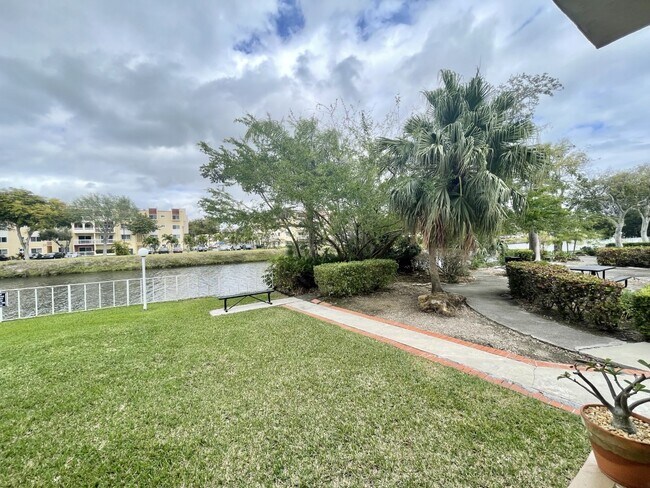 Building Photo - 7787 SW 86th St
