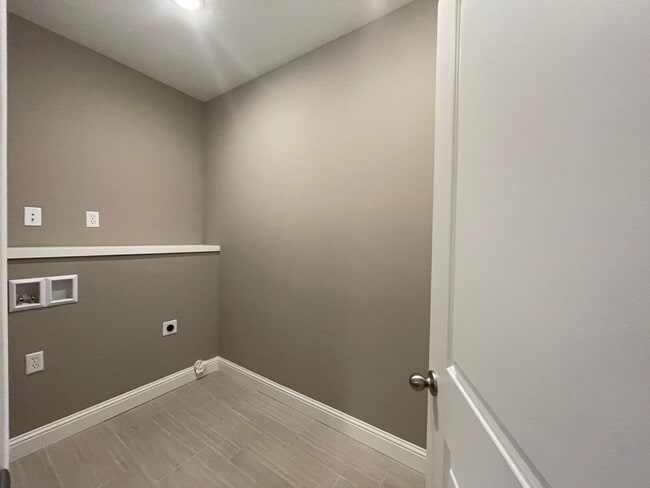 Building Photo - Condo available for lease on Deerfield Ridge - 2 bedroom, 2 bath