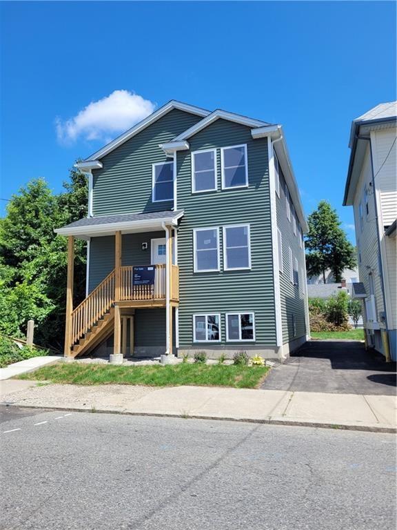 Building Photo - 110 Ledge St