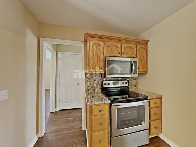 Building Photo - 156 Brightstar Court