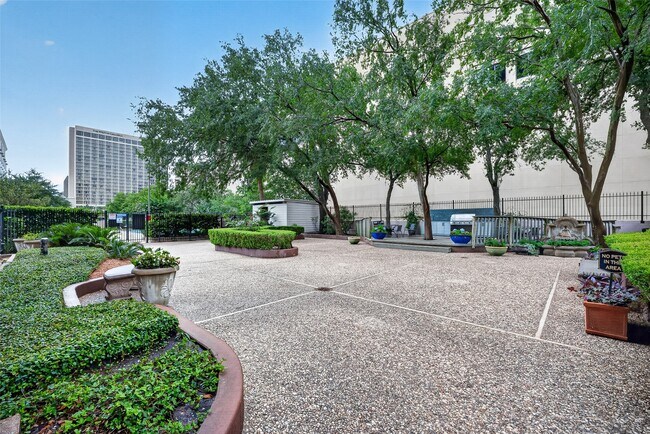 Foto del edificio - 5150 Hidalgo St