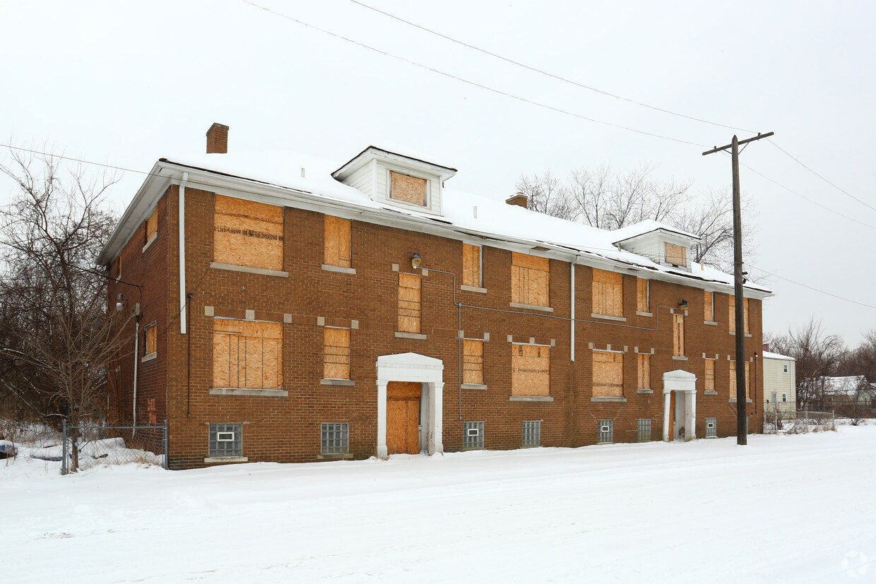 Building Photo - 7531 MacKenzie St