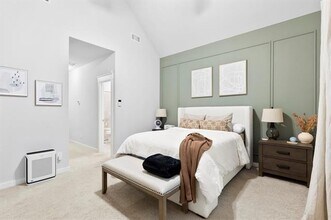 Building Photo - 2108 Buffalo Hill Dr