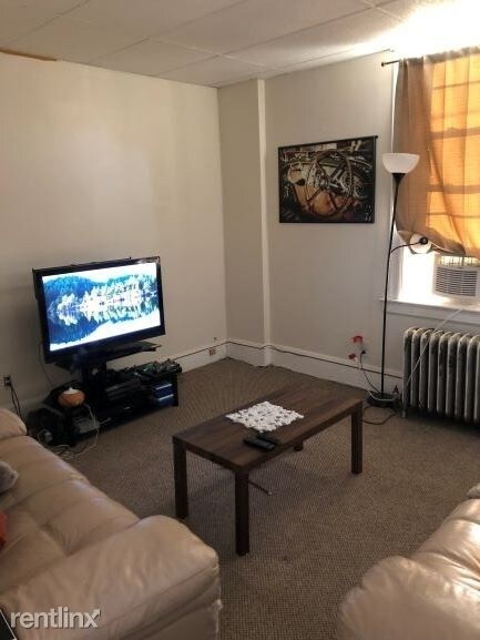 Building Photo - 1 br, 1 bath Apartment - 544 Broad Street