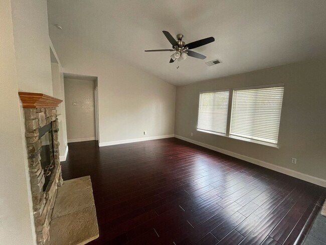 Building Photo - 2509 Arcadia Ct