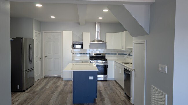 Foto del edificio - 56 Hillside Ave