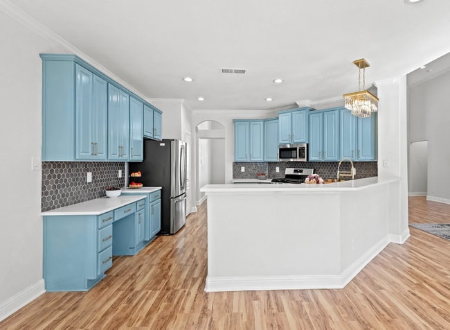 Building Photo - 4224 Las Brisas Dr