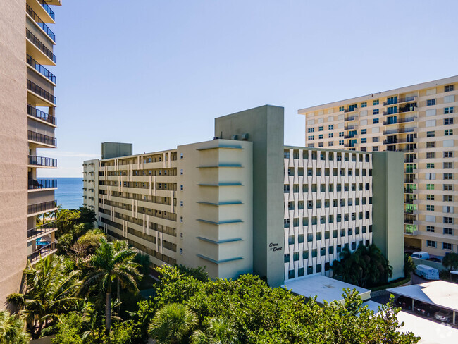 Foto del edificio - Crane Crest Apartments