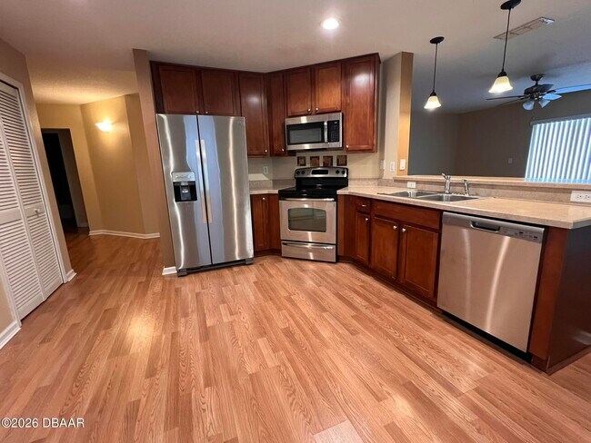 Building Photo - 5318 Cordgrass Bend Ln