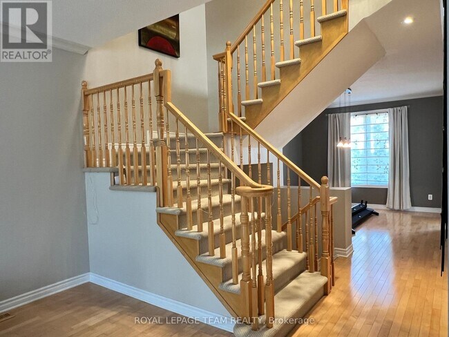 Photo du bâtiment - 129 Tapestry Dr