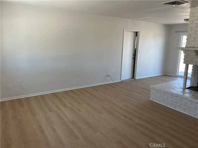 Foto del edificio - 15722 Sago Rd