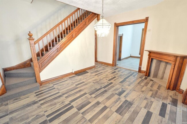 Building Photo - 4 Bedroom Lafayette Home!