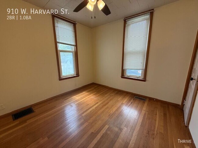 Building Photo - 910 W Harvard St