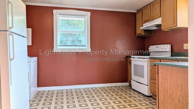Foto del edificio - 2716 Nichols Rd