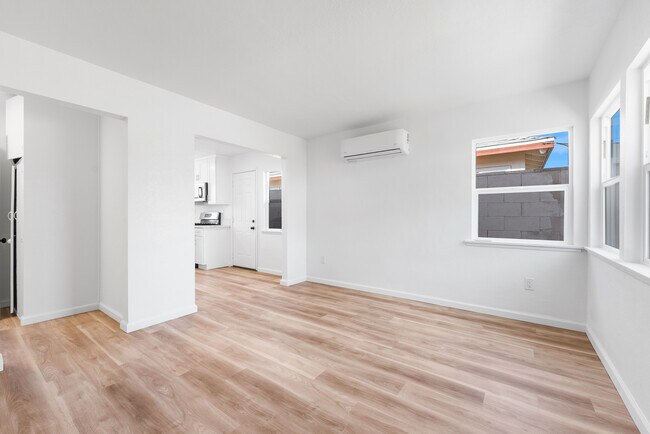 Building Photo - 44945 Trevor Ave